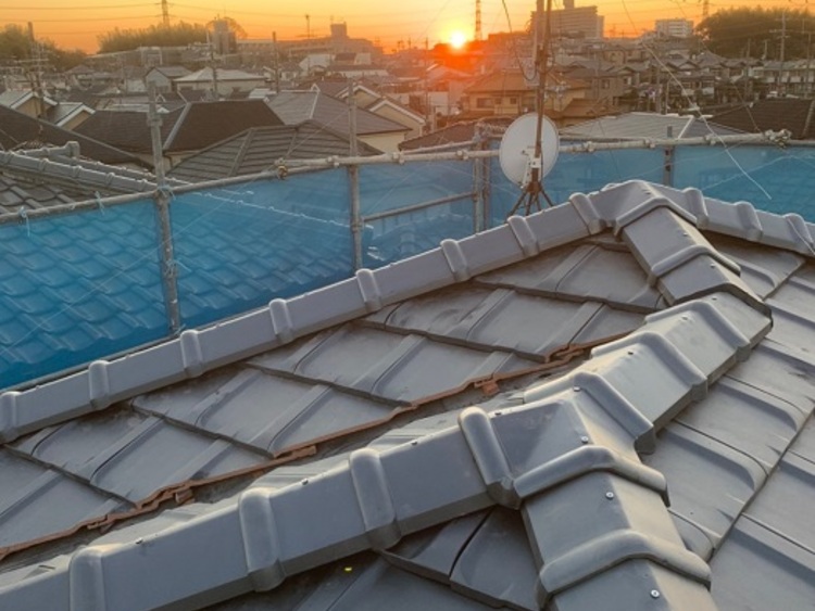 堺市で瓦屋根住宅を震災に強い防災瓦に交換の屋根工事