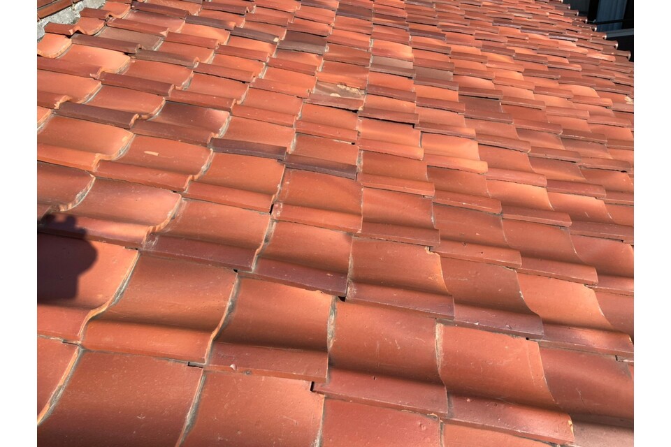 1644553146143